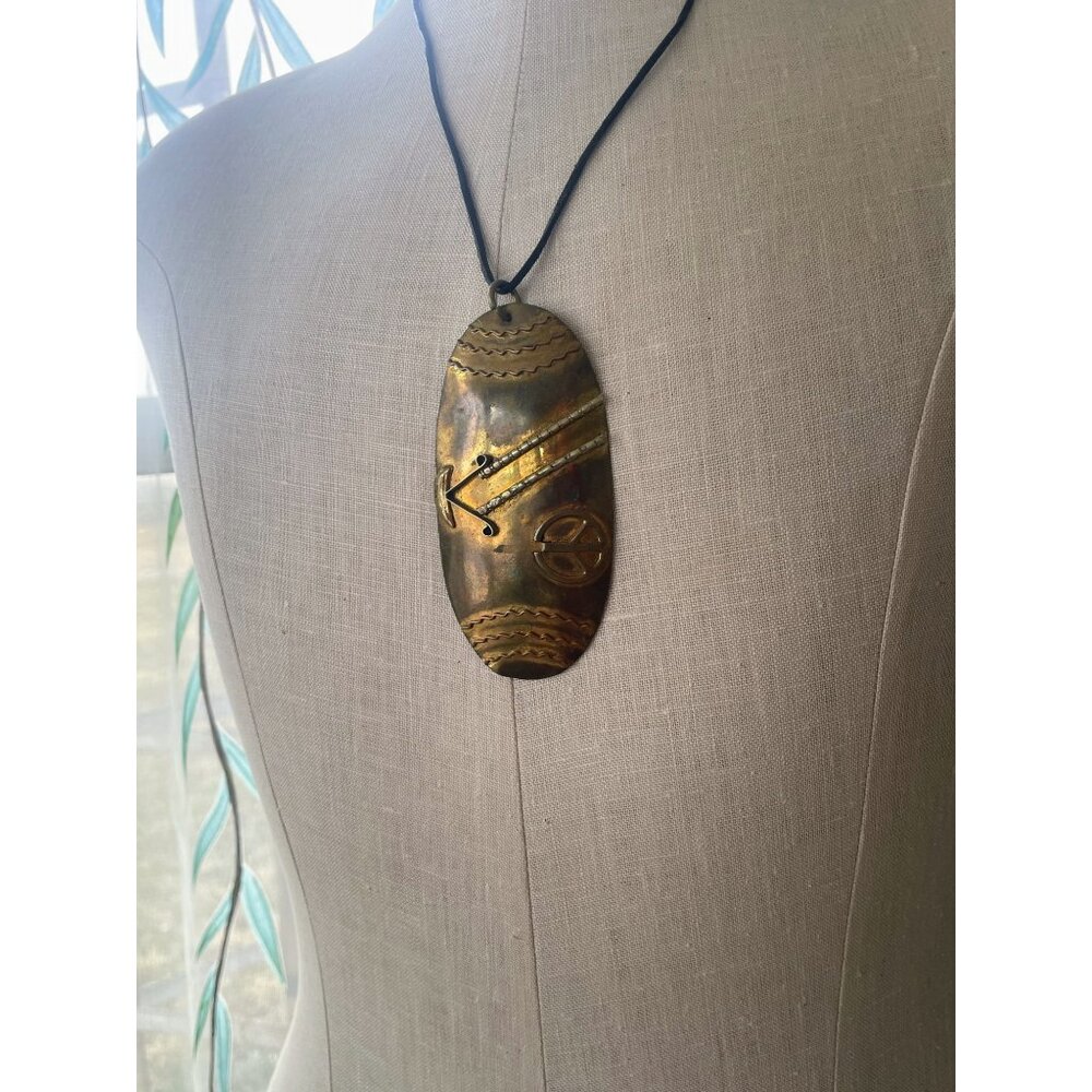 Vintage 60's Hippy Brass Large Pendant Peace Sign Leather chord - Picture 11 of 14